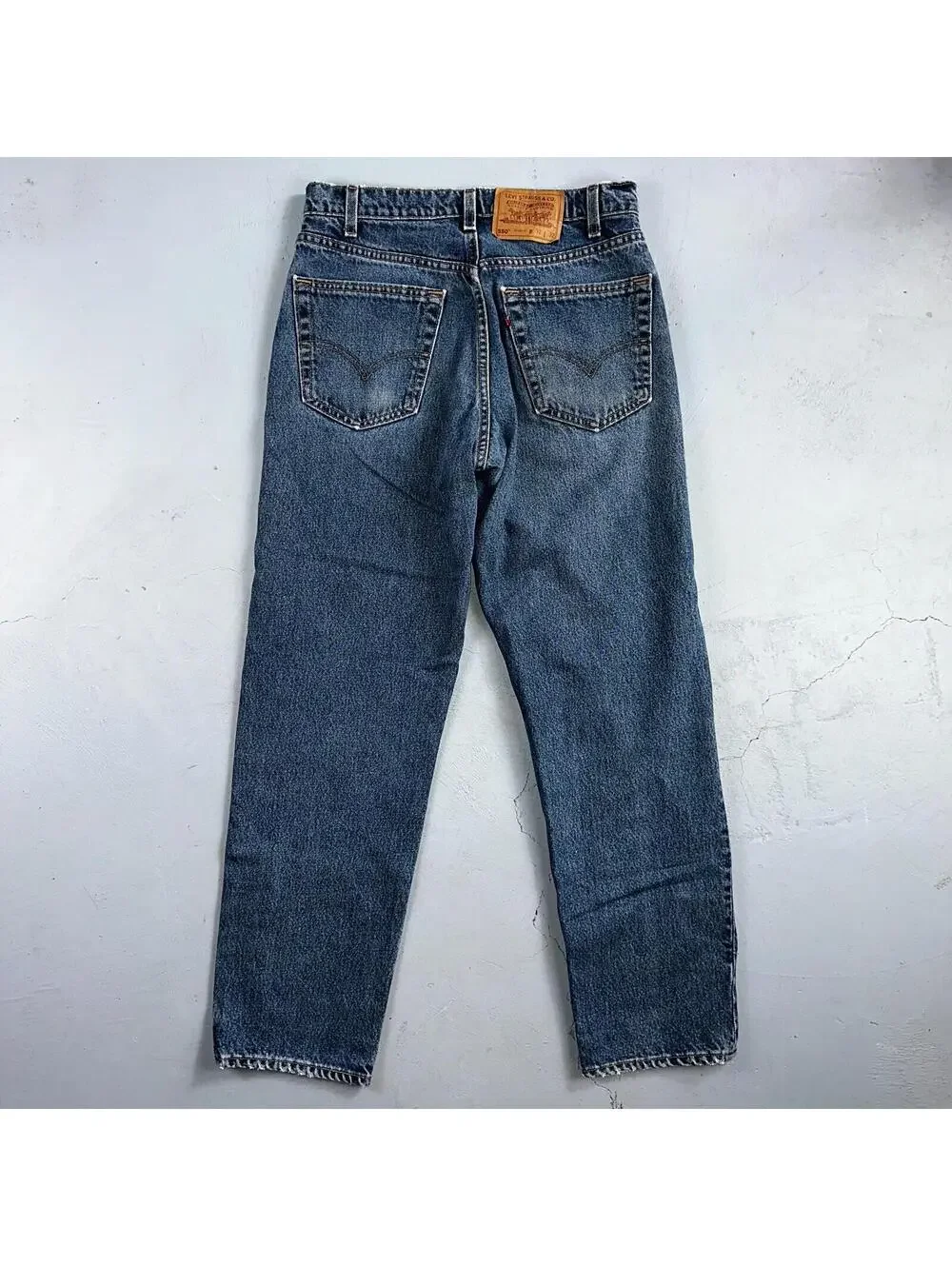 Levis 550 Vintage 90s USA Red Tab Relaxed USA Blue Med Wash Jeans 32x32 Ac 31x30